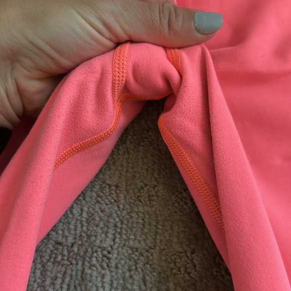 Lululemon - Coral/ Pink Leggings - Picture 4 of 6